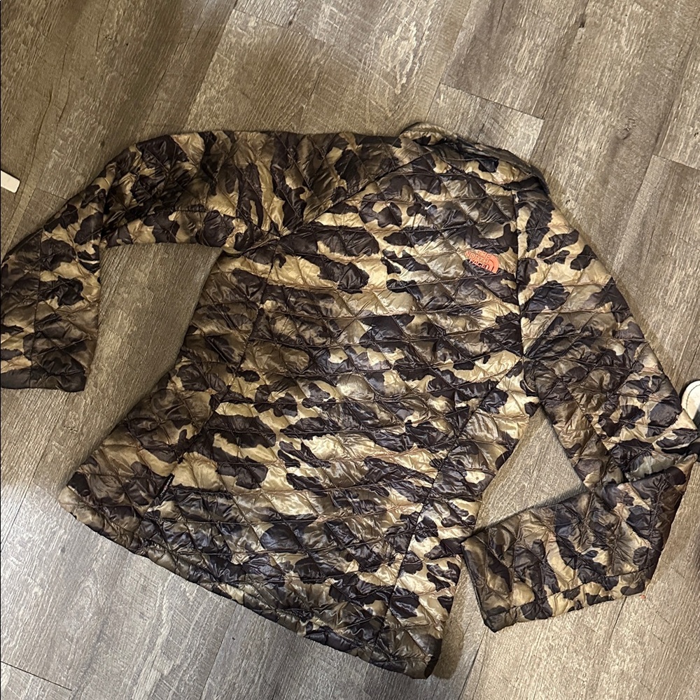 The North Face Thermoball Women's Camo Orange Puffer Jacket Small Full Zip EUC - Picture 5 of 9